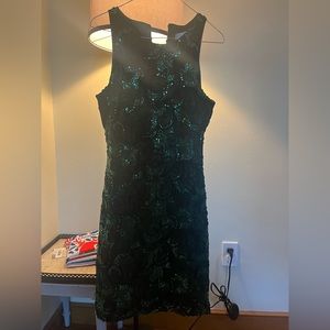 Sleeveless badgley Mischka green holiday wedding sequin cocktail dress size 6